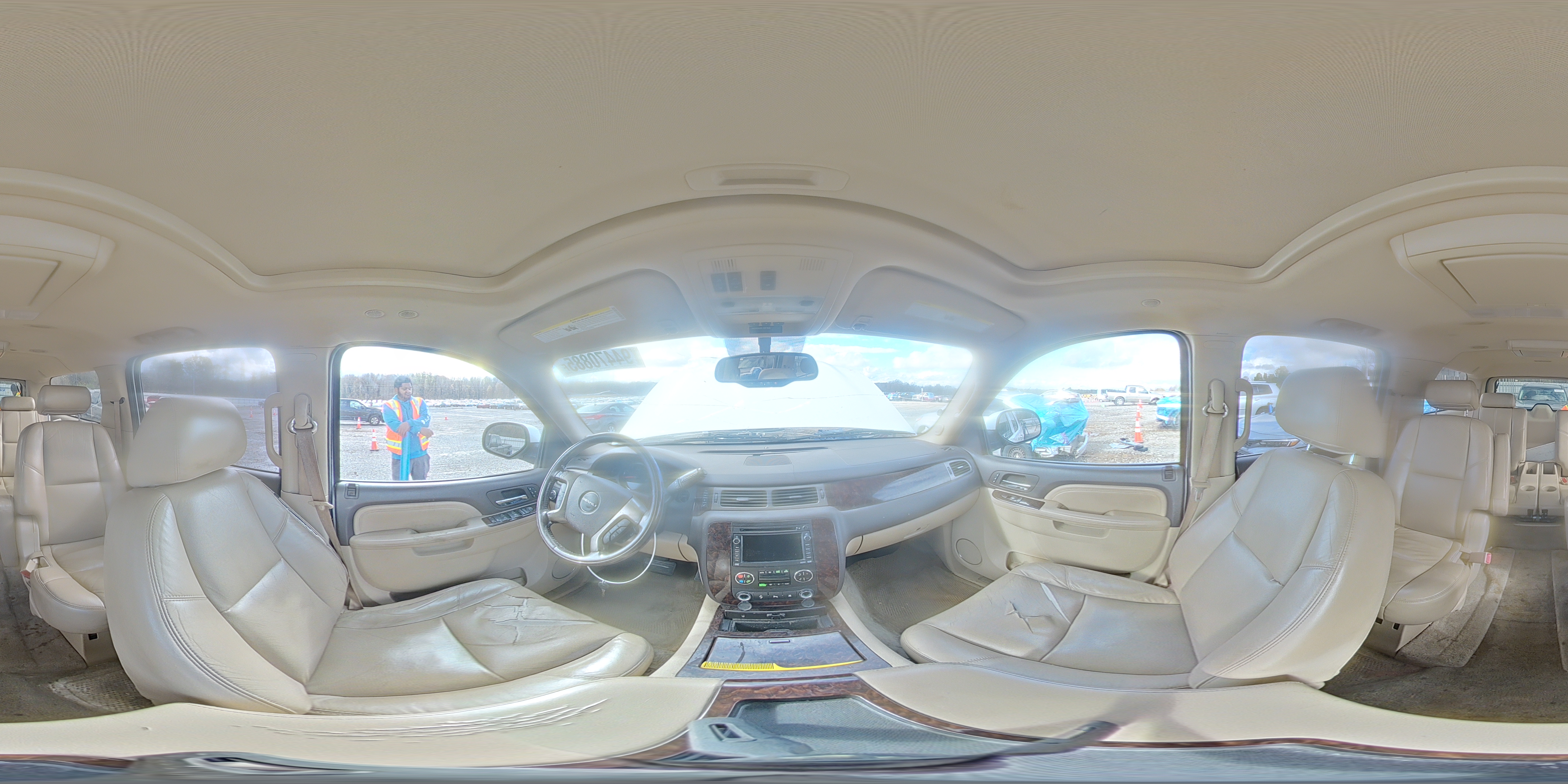 2010 GMC Yukon Xl Denali VIN: 1GKUKMEF6AR136733 Lot: 94470885