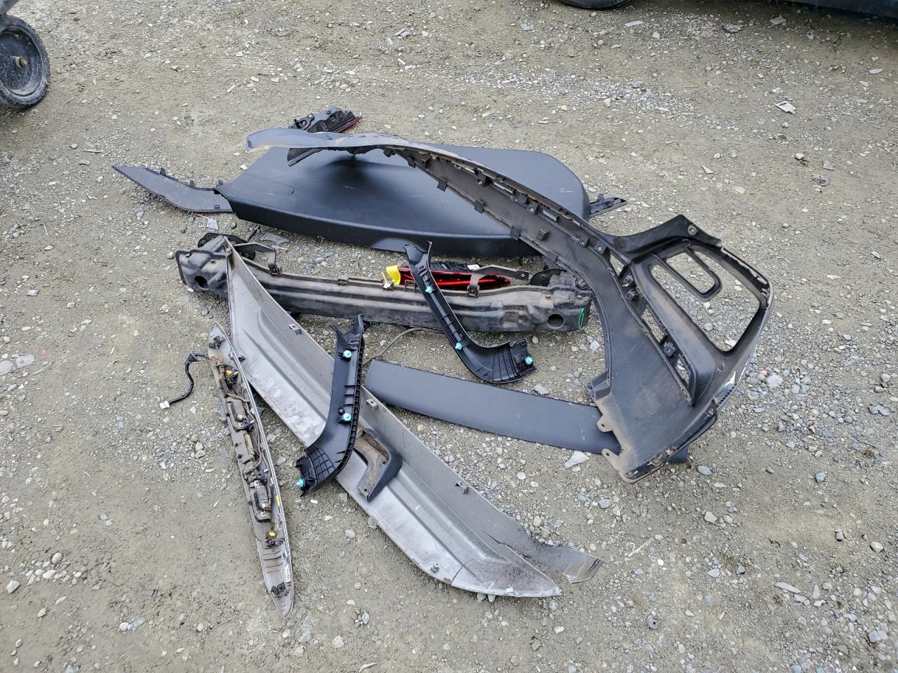 2020 Hyundai Kona Limited VIN: KM8K33A57LU592713 Lot: 93979285