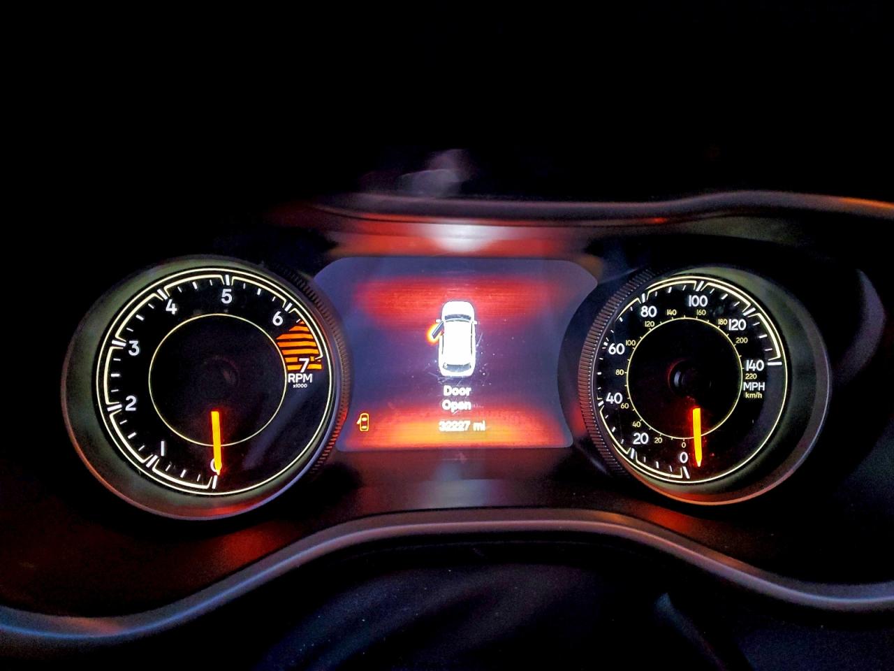 2016 Jeep Cherokee Limited VIN: 1C4PJLDB1GW200529 Lot: 94103075