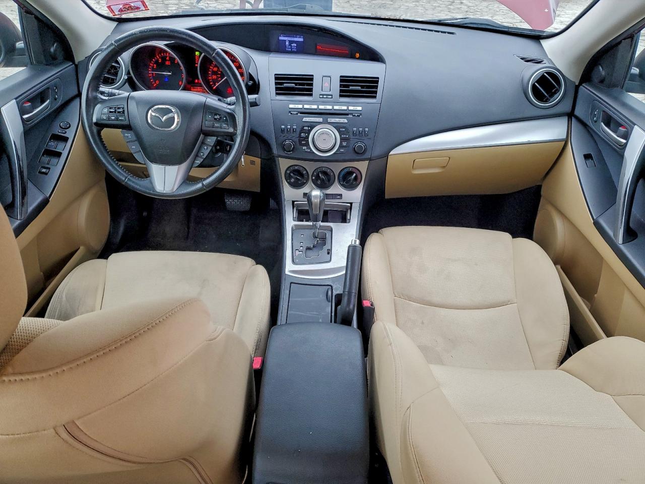 2011 Mazda 3 S VIN: JM1BL1U61B1390754 Lot: 94260285