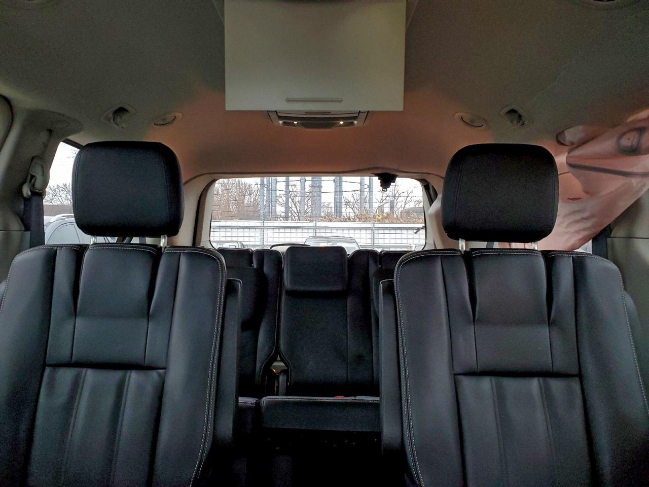 2015 Chrysler Town & Country Lx VIN: 2C4RC1AG4FR727608 Lot: 94317335