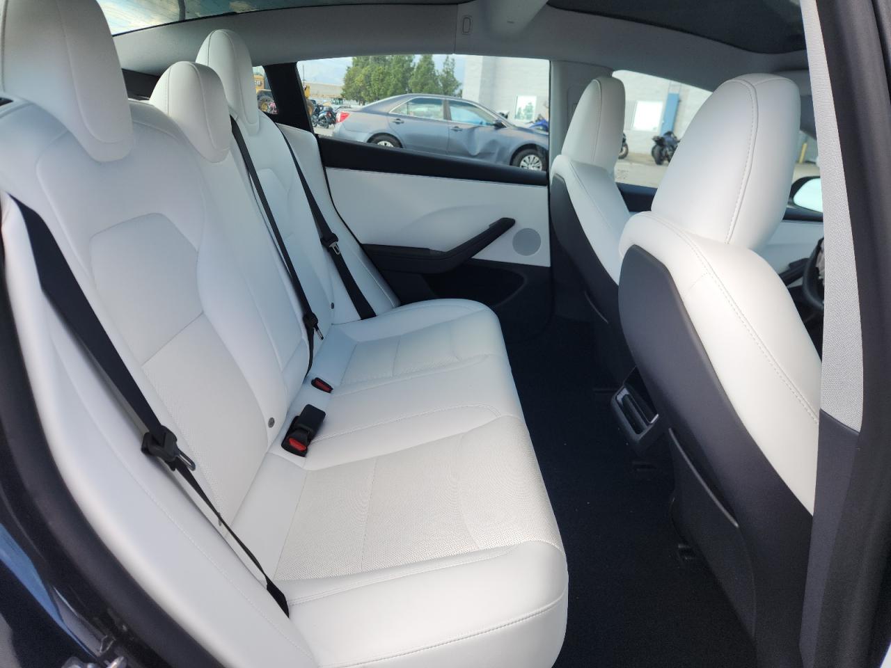 2024 Tesla Model 3 VIN: 5YJ3E1EB6RF811010 Lot: 93488995