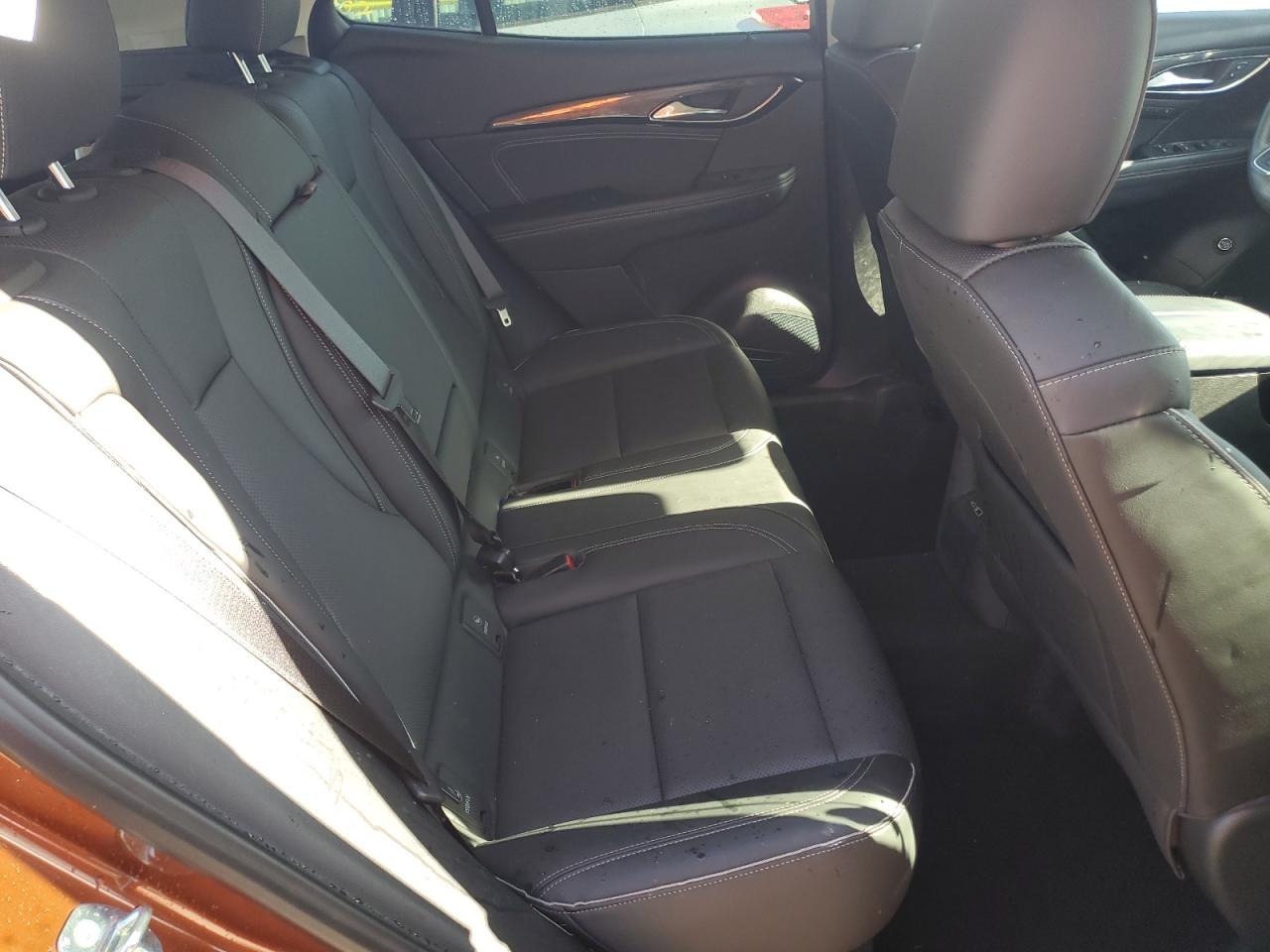 2022 Buick Envision Essence VIN: LRBFZNR45ND143351 Lot: 92378985