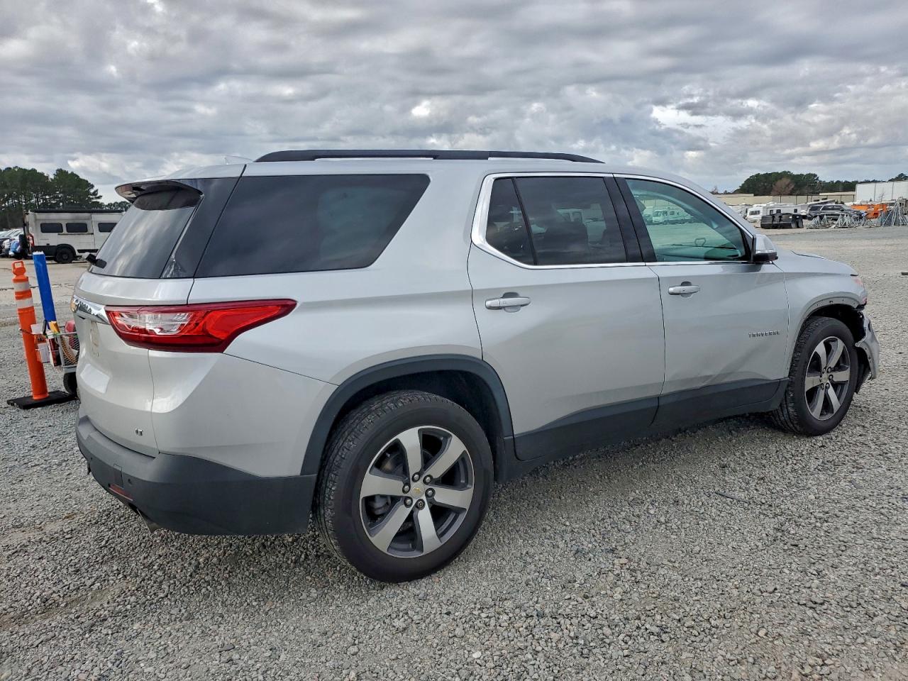 2021 Chevrolet Traverse Lt VIN: 1GNEVHKW6MJ211413 Lot: 93696845