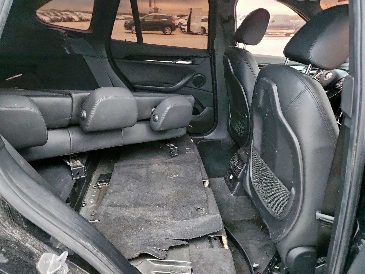 Фото: WBXHU7C30J5H45489