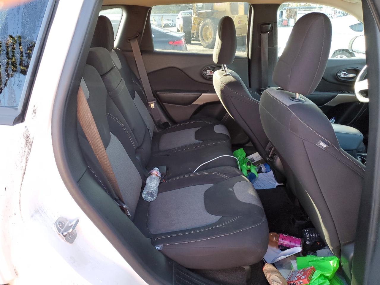 2017 Jeep Cherokee Sport VIN: 1C4PJMAB9HW647248 Lot: 92925645