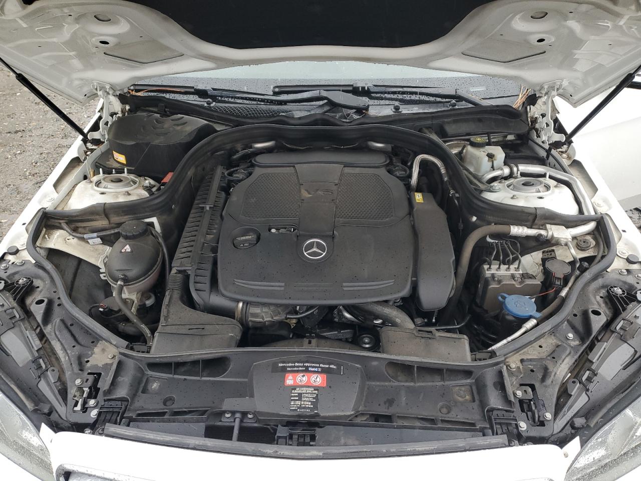 2015 Mercedes-Benz E 350 VIN: WDDHF5KB5FB123177 Lot: 92133625