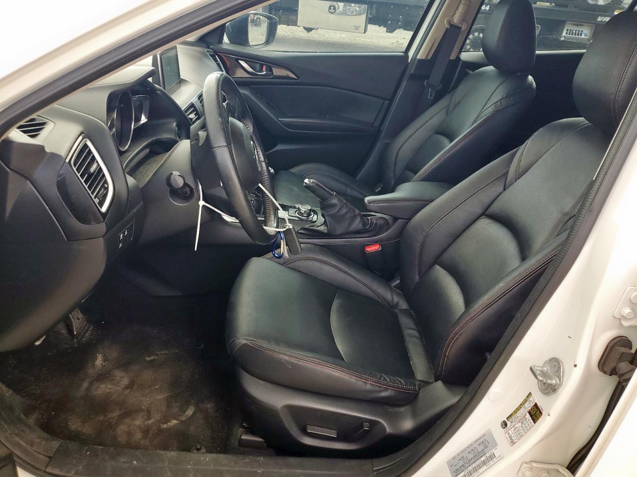 2015 Mazda 3 Touring VIN: JM1BM1L36F1231206 Lot: 93297595