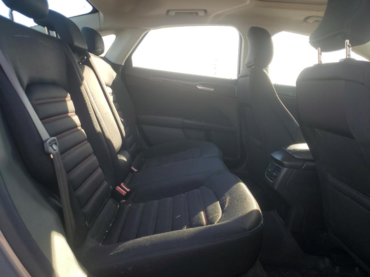 2015 Ford Fusion Se VIN: 3FA6P0HD6FR286822 Lot: 92925635