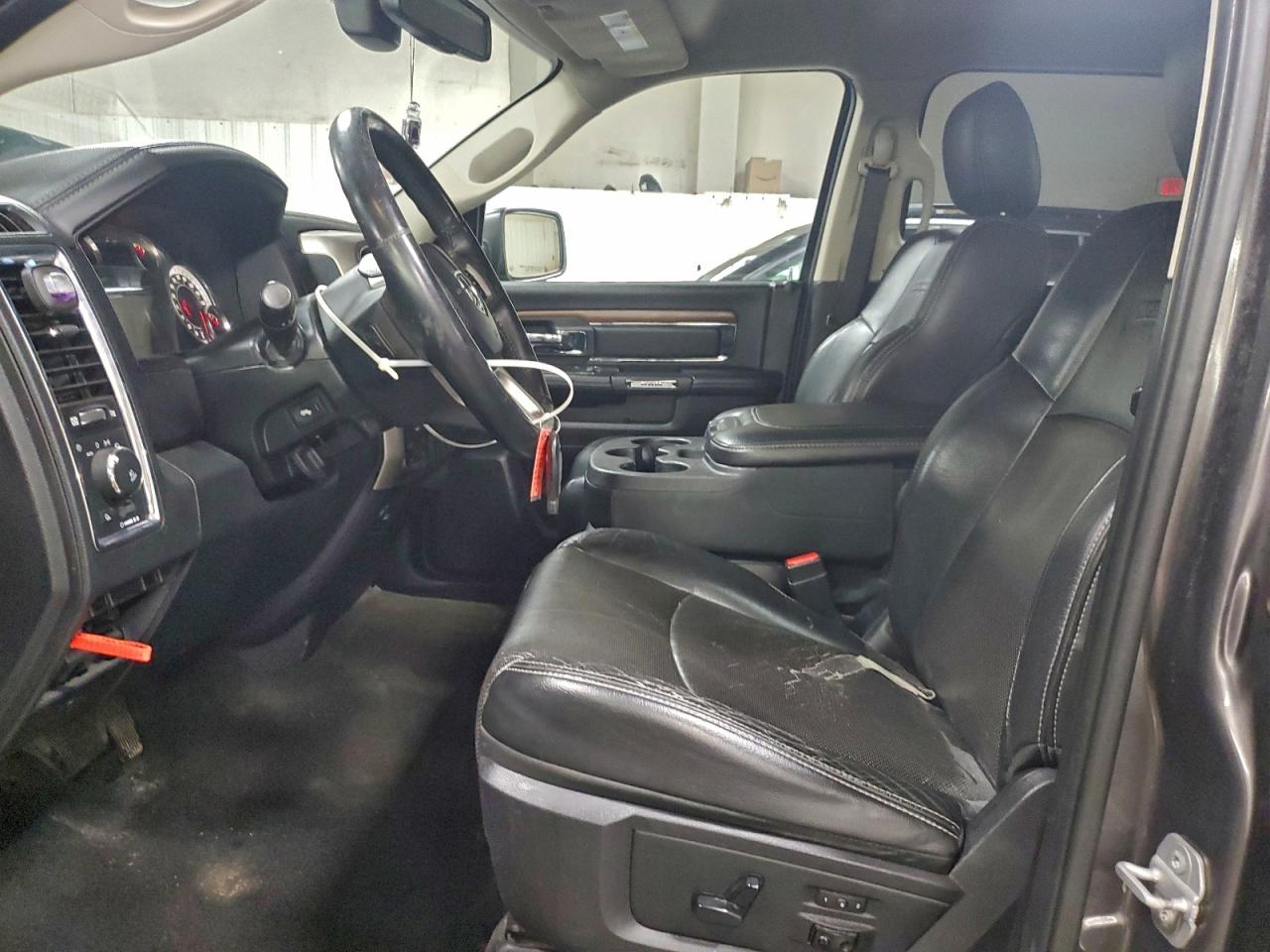 2015 Ram 1500 Laramie VIN: 1C6RR7NT3FS642130 Lot: 94246915