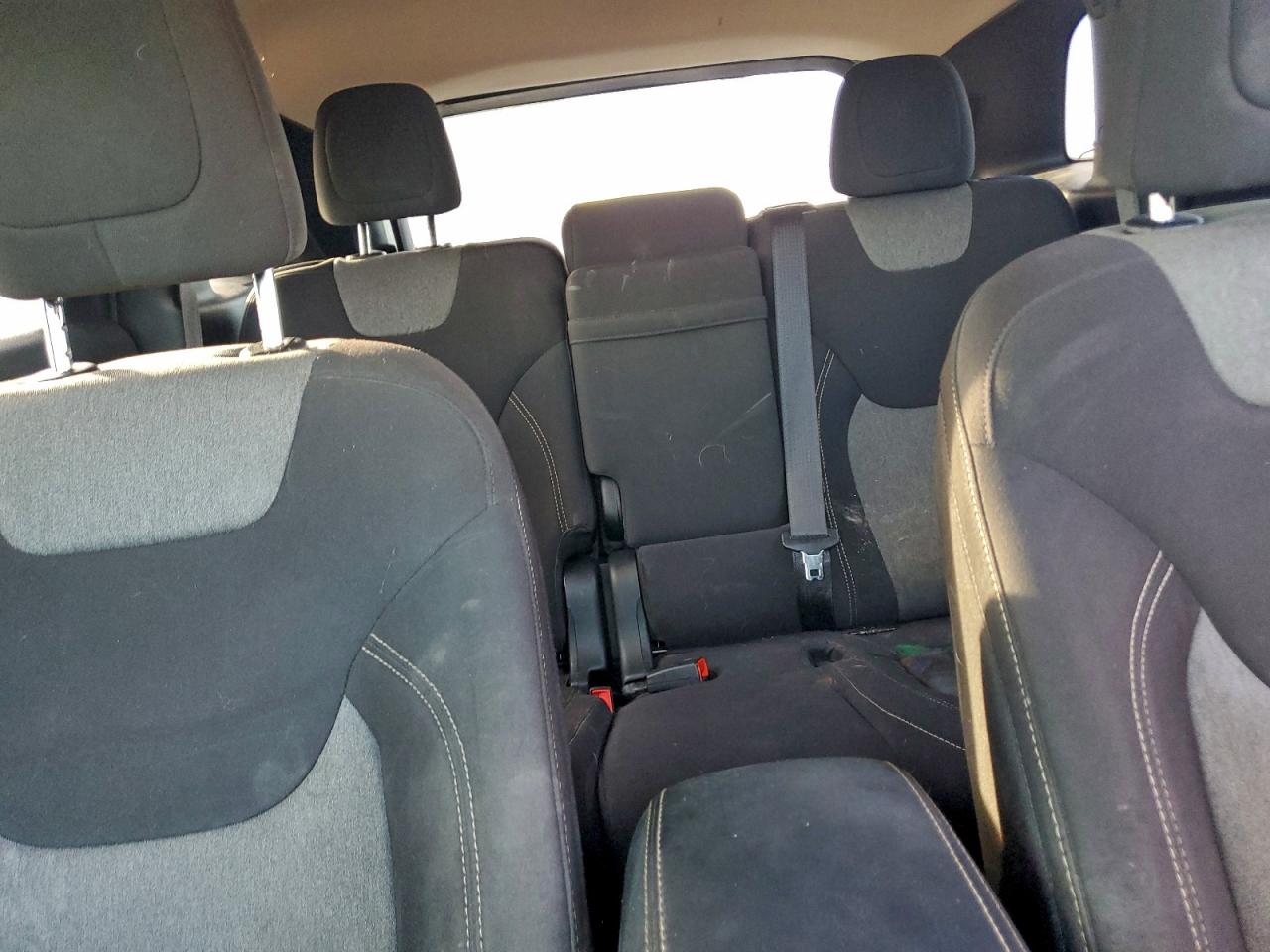 2018 Jeep Cherokee Latitude VIN: 1C4PJLCX5JD577557 Lot: 93675545