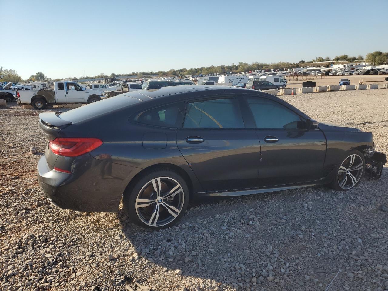 Фото: WBAJV6C55JBK07681