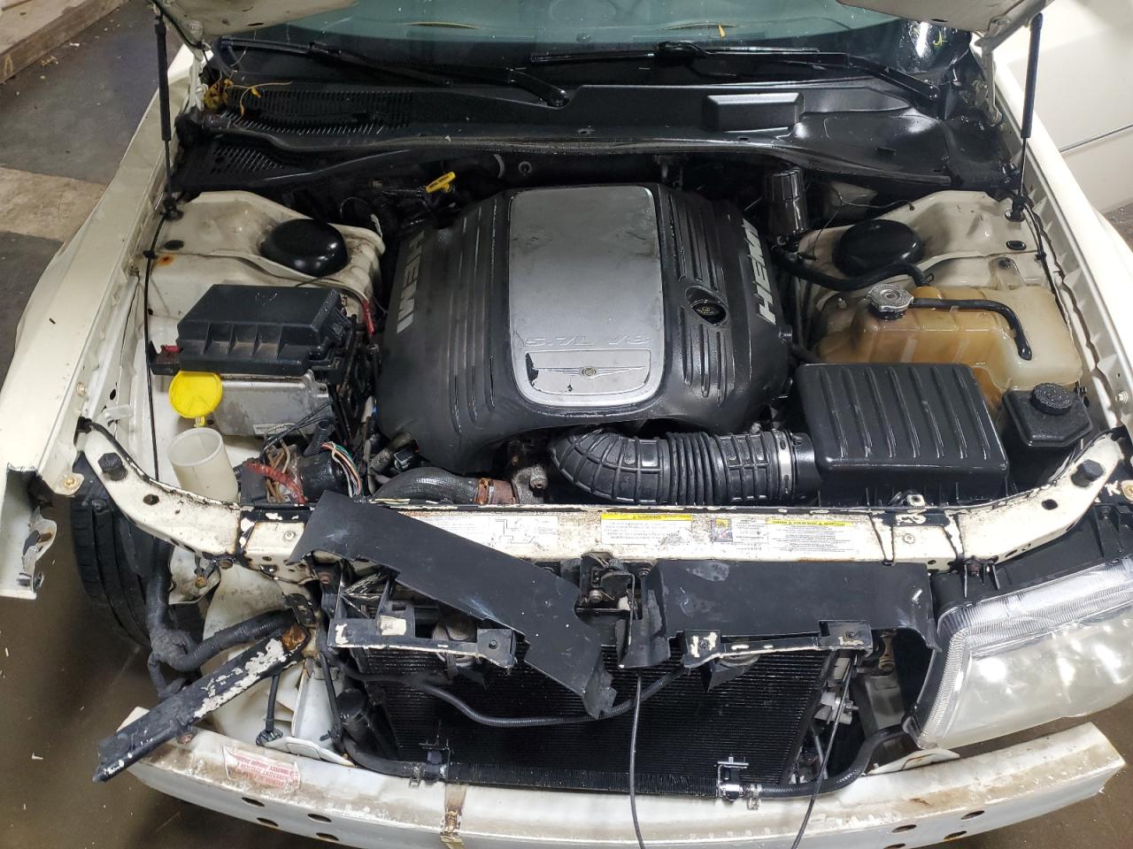 2005 Chrysler 300C VIN: 2C3AA63HX5H615670 Lot: 92489105