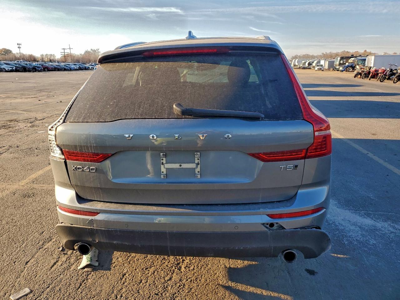 2019 Volvo Xc60 T5 VIN: LYV102RK3KB197255 Lot: 93740265