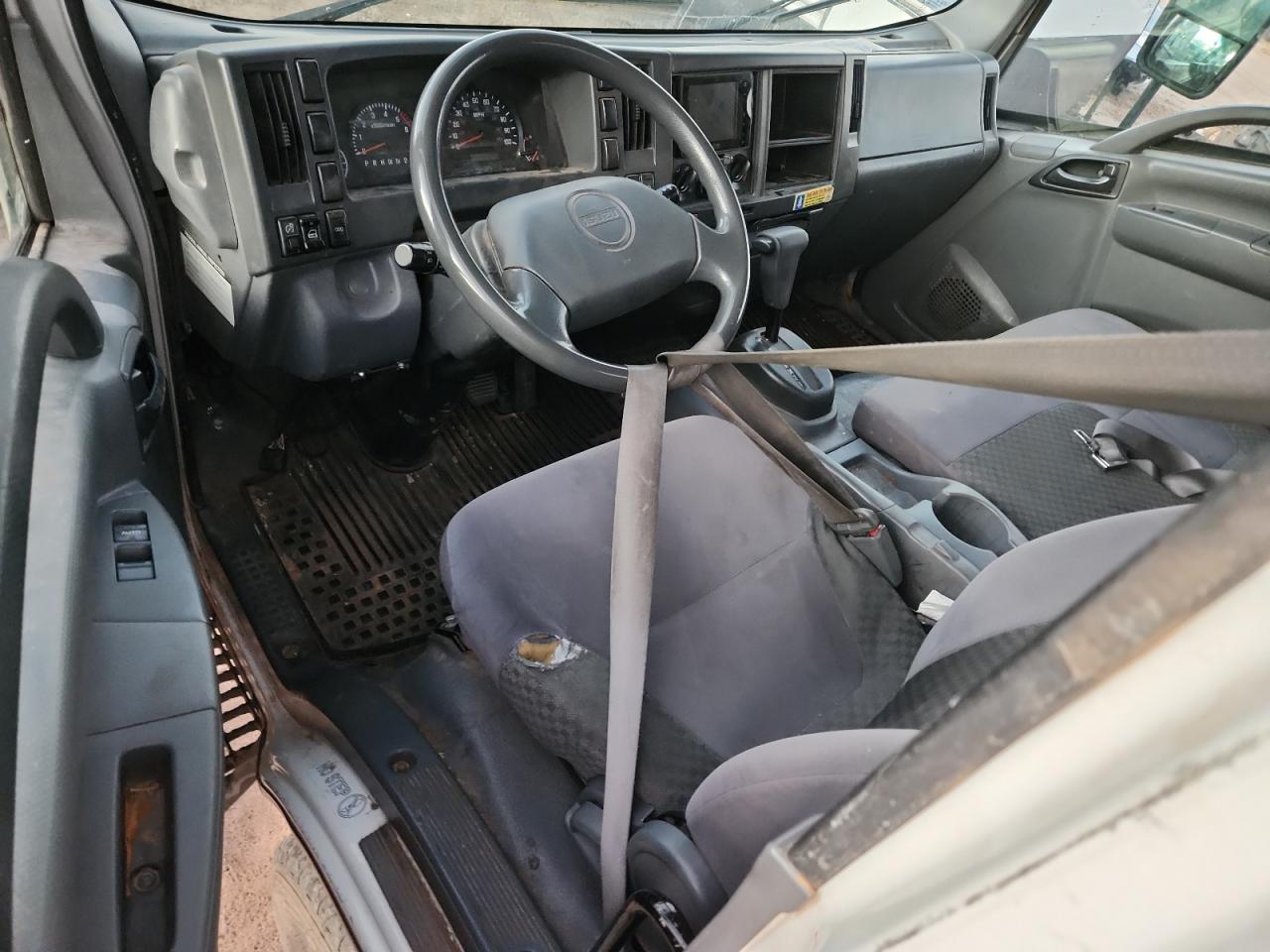 2015 Isuzu Npr Box Truck VIN: 54DB4W1B3FS806617 Lot: 92671365