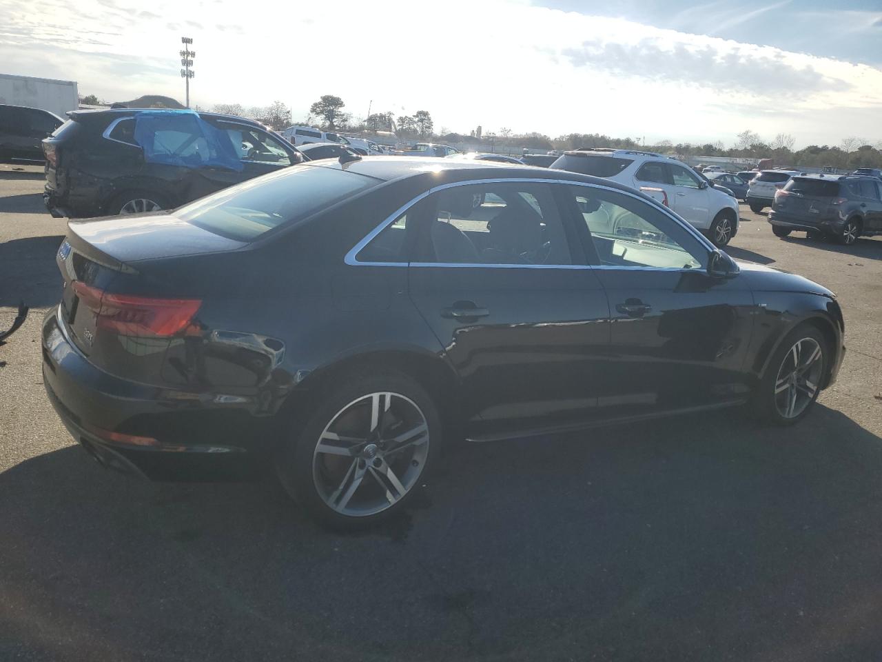 Фото: WAUENAF4XHN047698