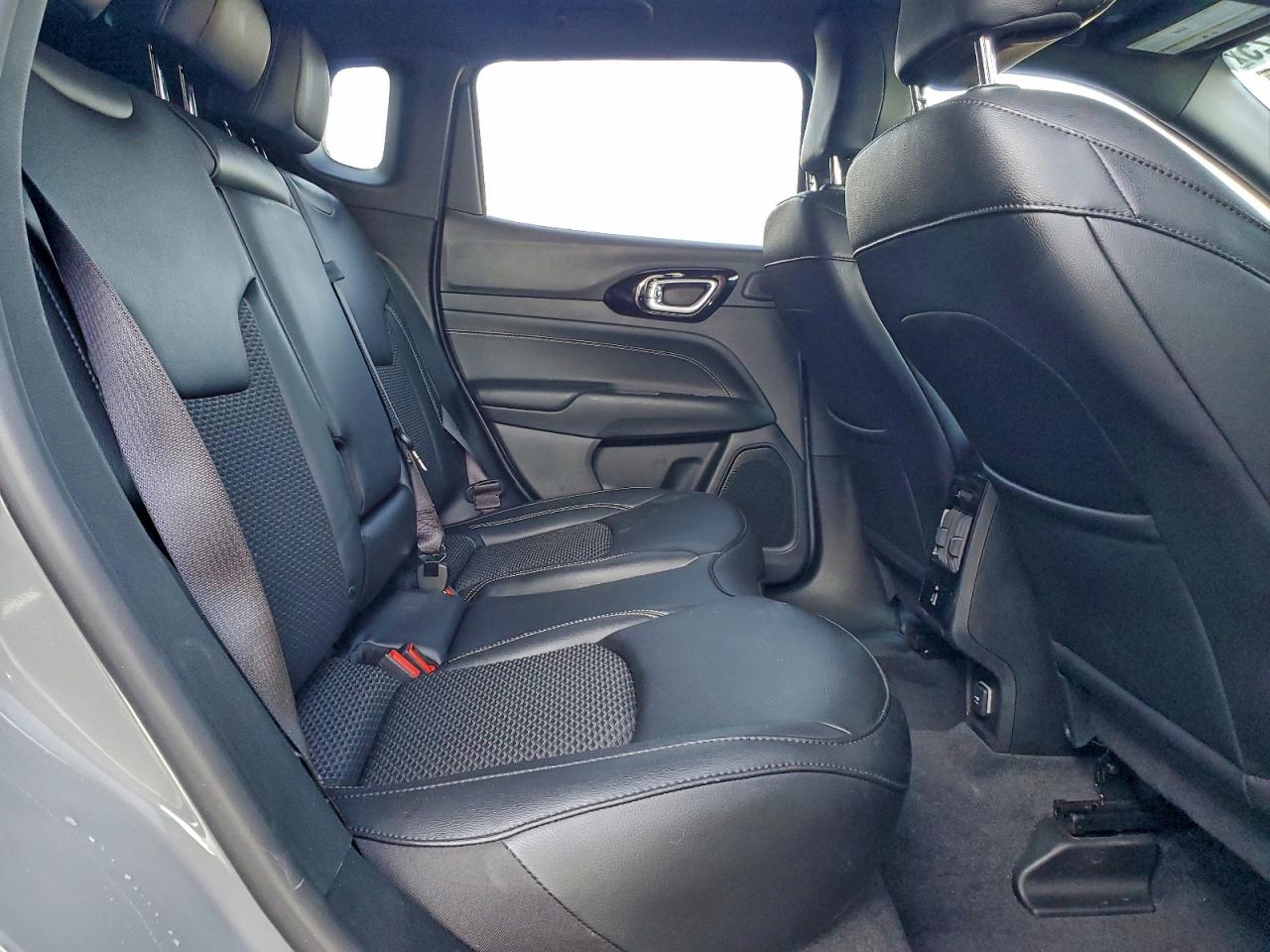 2023 Jeep Compass Latitude VIN: 3C4NJDBN4PT563052 Lot: 93842225