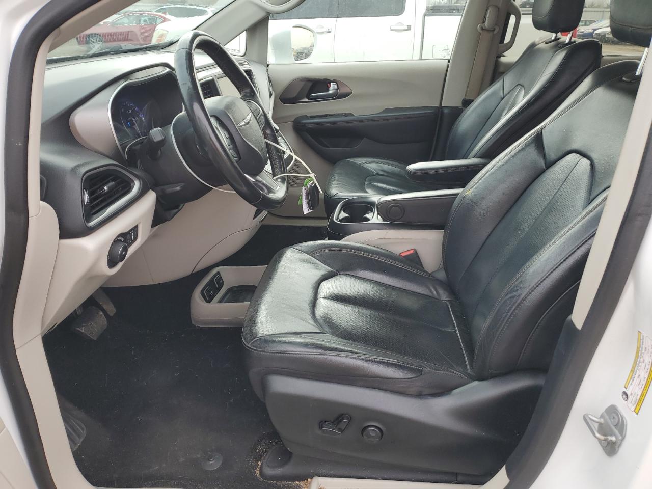 2020 Chrysler Pacifica Touring L VIN: 2C4RC1BG1LR112282 Lot: 93485755