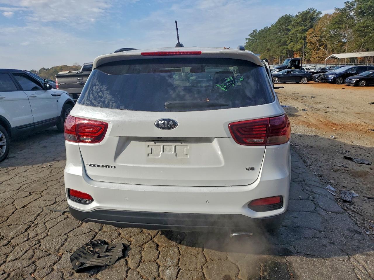 2019 Kia Sorento Lx VIN: 5XYPG4A52KG597841 Lot: 93350775