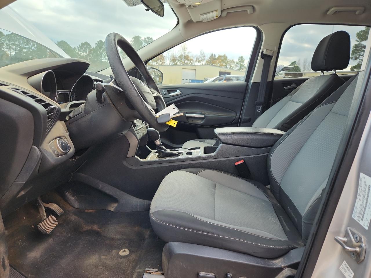 2017 Ford Escape Se VIN: 1FMCU0GDXHUB38977 Lot: 92175665