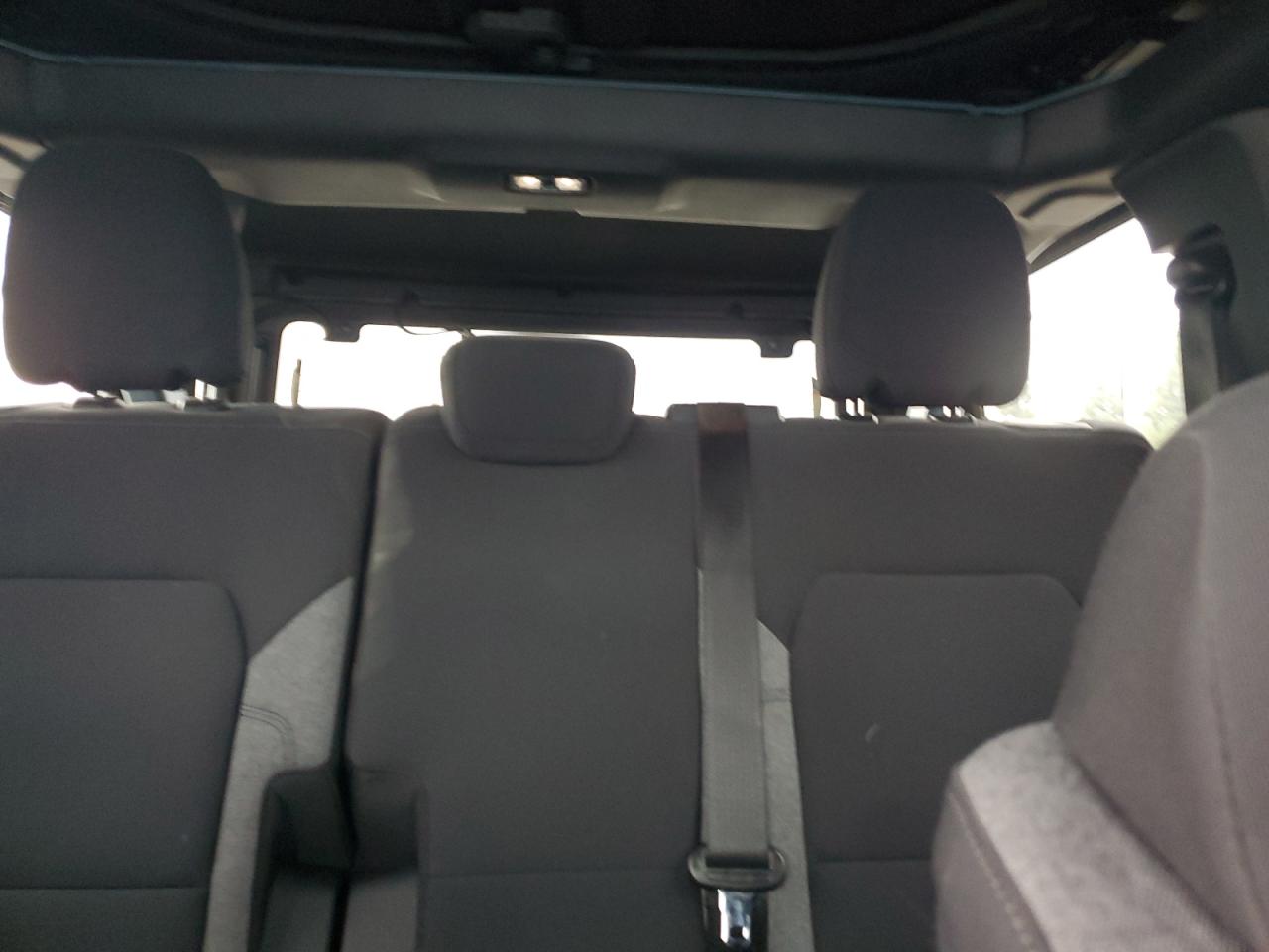 2021 Ford Bronco Base VIN: 1FMDE5BH4MLA60799 Lot: 92712395