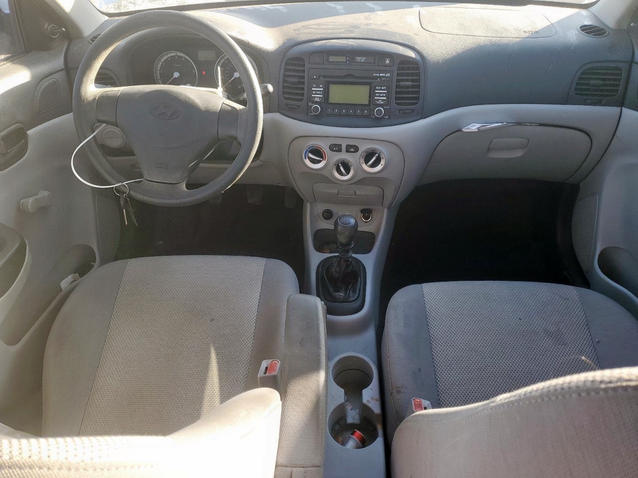 2008 Hyundai Accent Gls VIN: KMHCN46C98U260937 Lot: 92434065