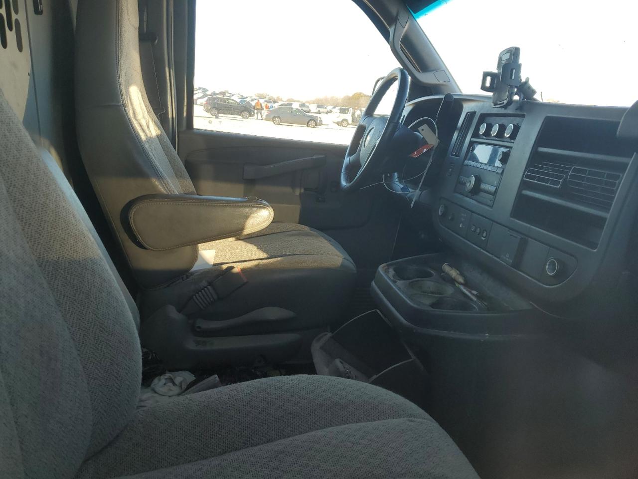 2021 Chevrolet Express G2500 Delivery Van VIN: 1GCWGAFP3M1159630 Lot: 92643445