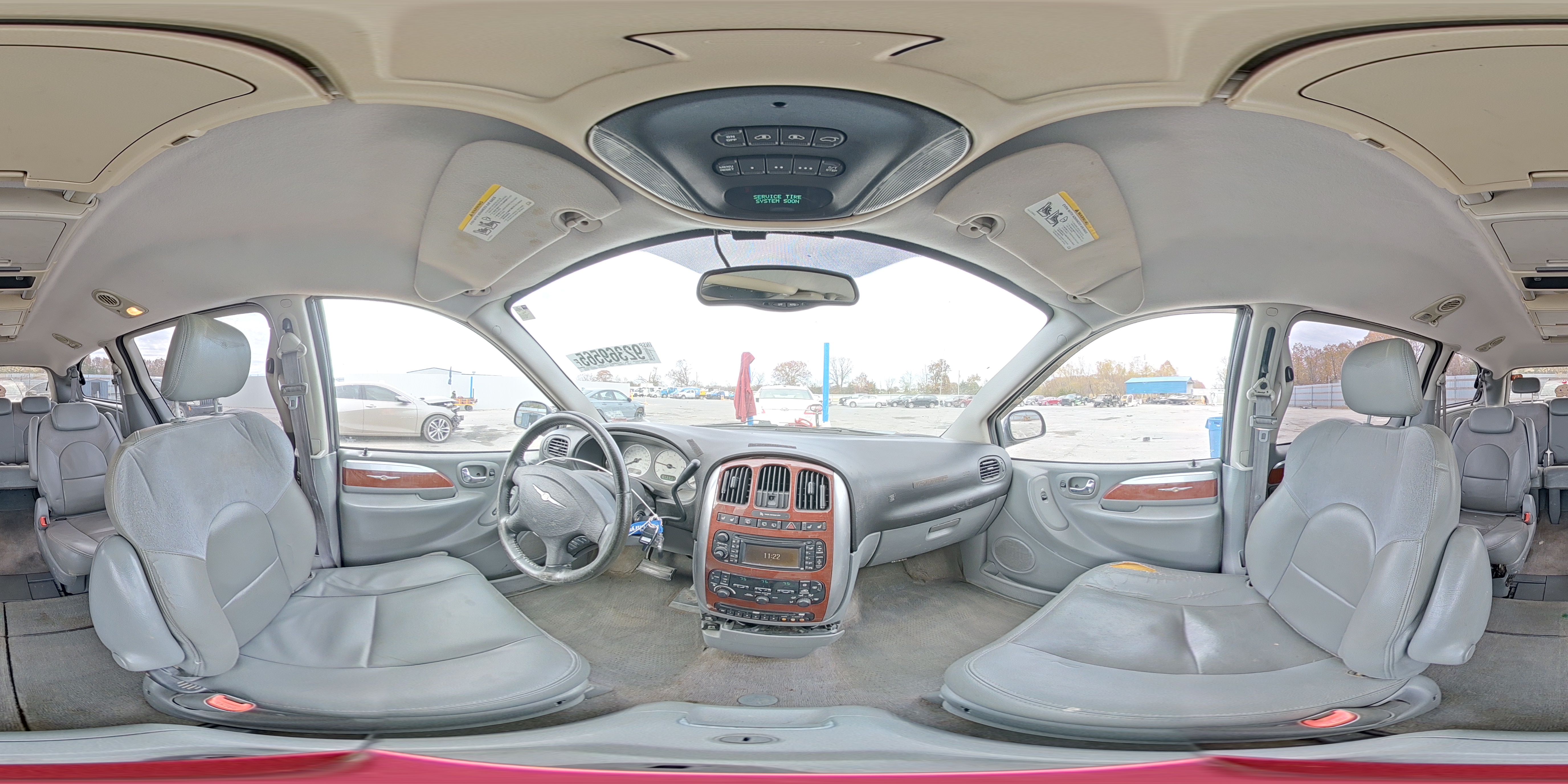 2005 Chrysler Town & Country Limited VIN: 2C8GP64L95R238037 Lot: 92369565