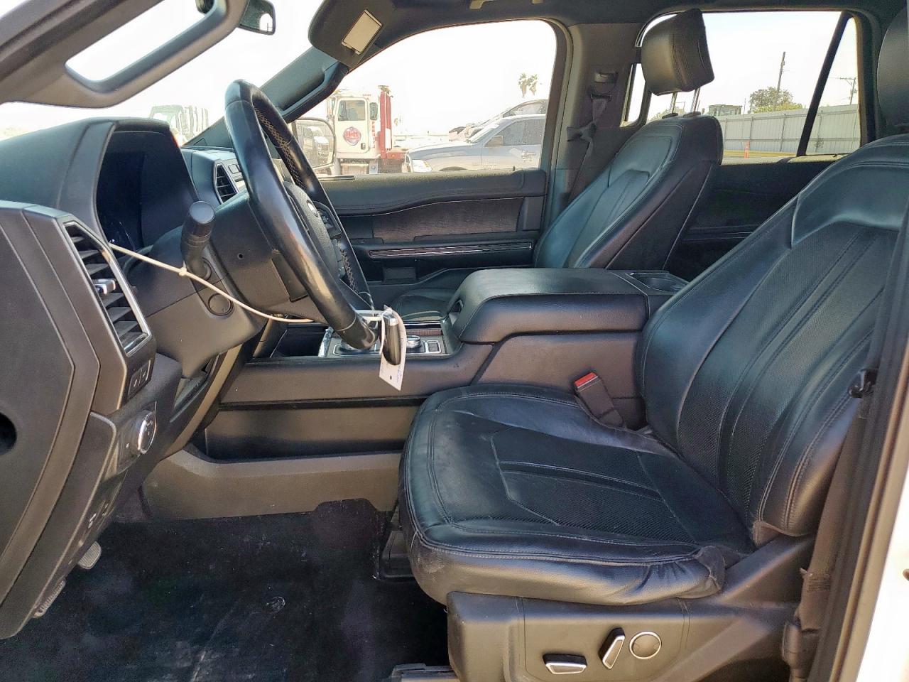 2019 Ford Expedition Limited VIN: 1FMJU2AT5KEA10179 Lot: 92047075