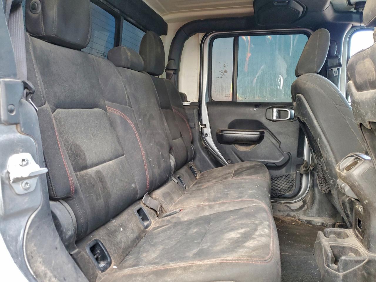 2020 Jeep Gladiator Rubicon VIN: 1C6JJTBG2LL190388 Lot: 93938905