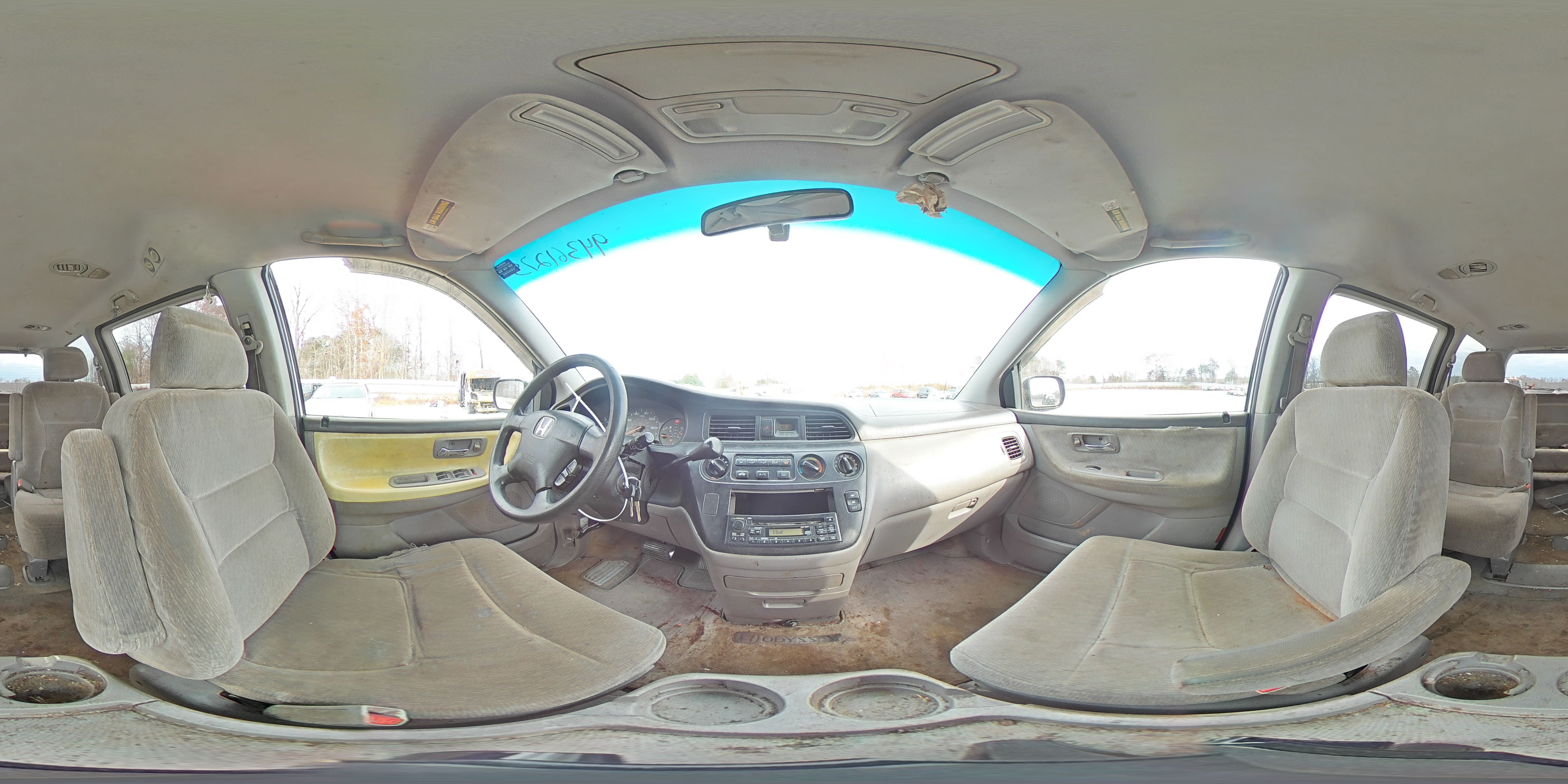 2002 Honda Odyssey Lx VIN: 5FNRL185X2B007904 Lot: 94361275