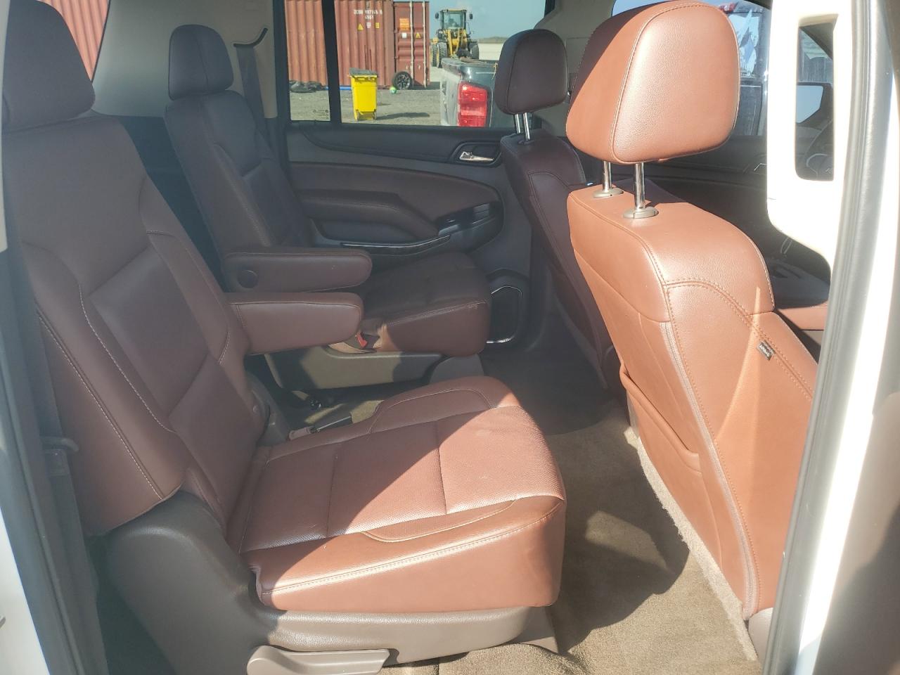 2018 Chevrolet Suburban C1500 Premier VIN: 1GNSCJKC2JR380542 Lot: 93391865