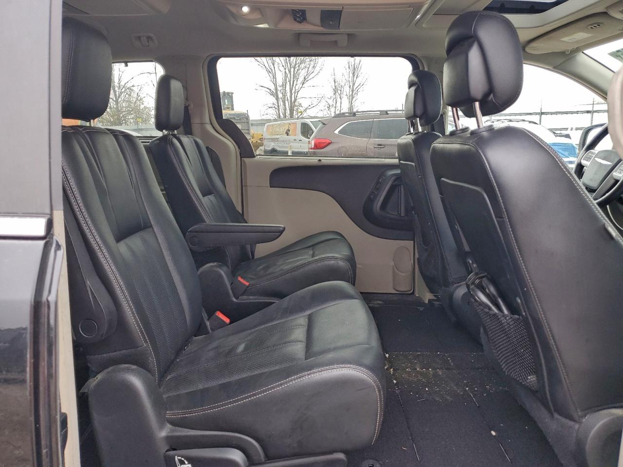 2015 Chrysler Town & Country Touring L VIN: 2C4RC1CG5FR509951 Lot: 93957765