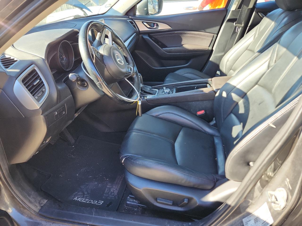 2018 Mazda 3 Touring VIN: 3MZBN1V36JM246646 Lot: 90936865