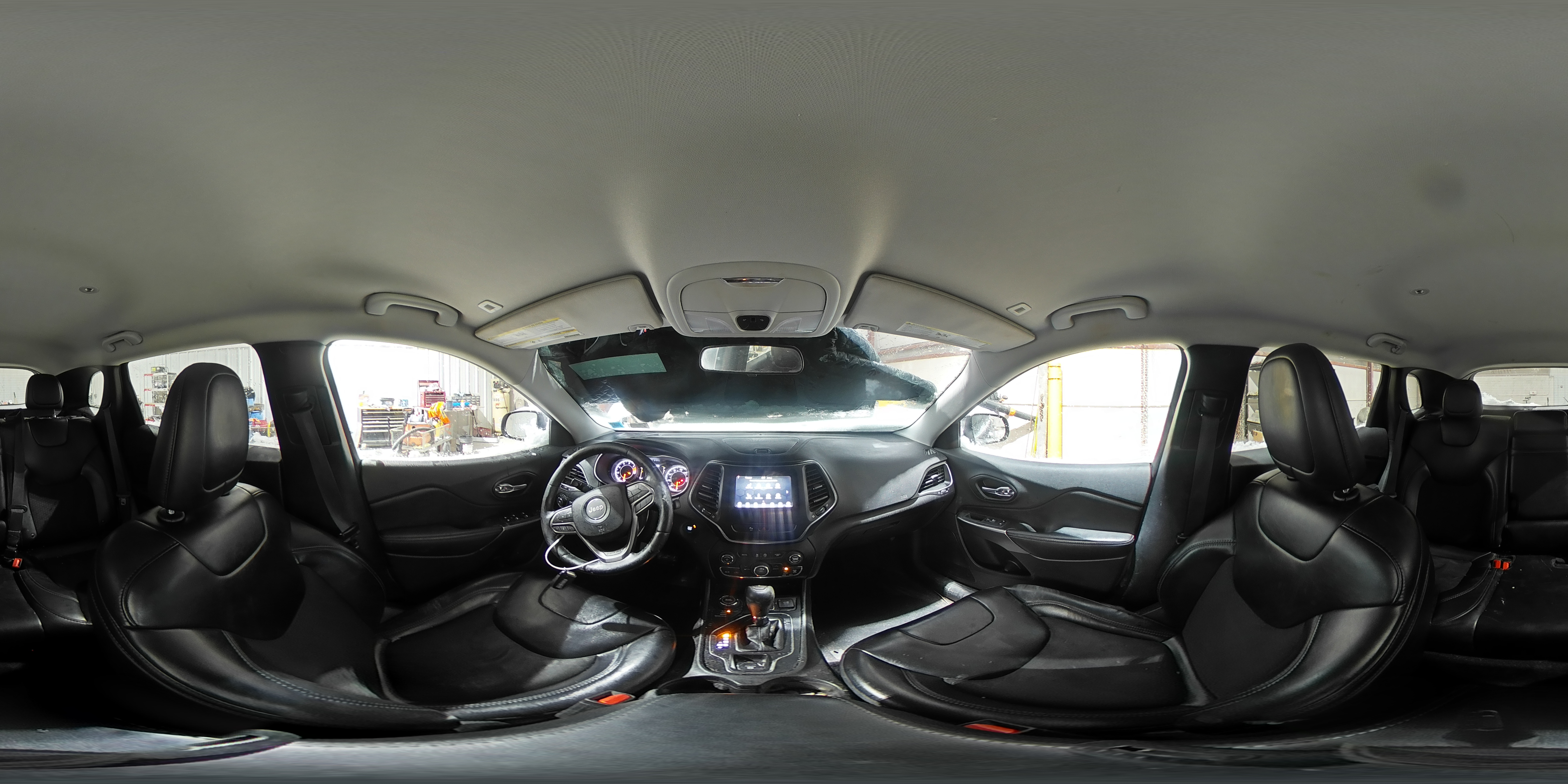 2019 Jeep Cherokee Latitude Plus VIN: 1C4PJMLB7KD398657 Lot: 92346225