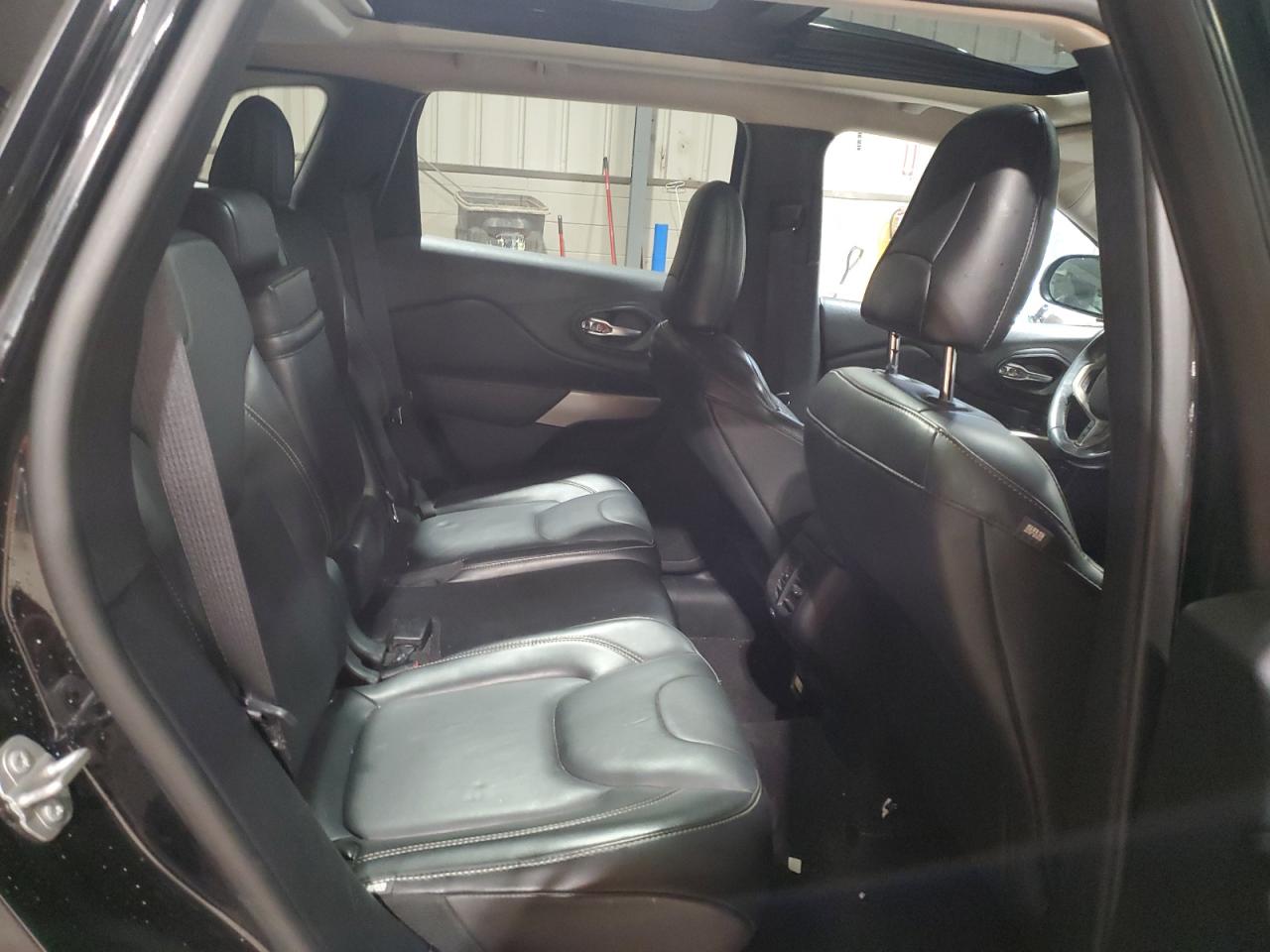 2018 Jeep Cherokee Limited VIN: 1C4PJMDB1JD569447 Lot: 93819055