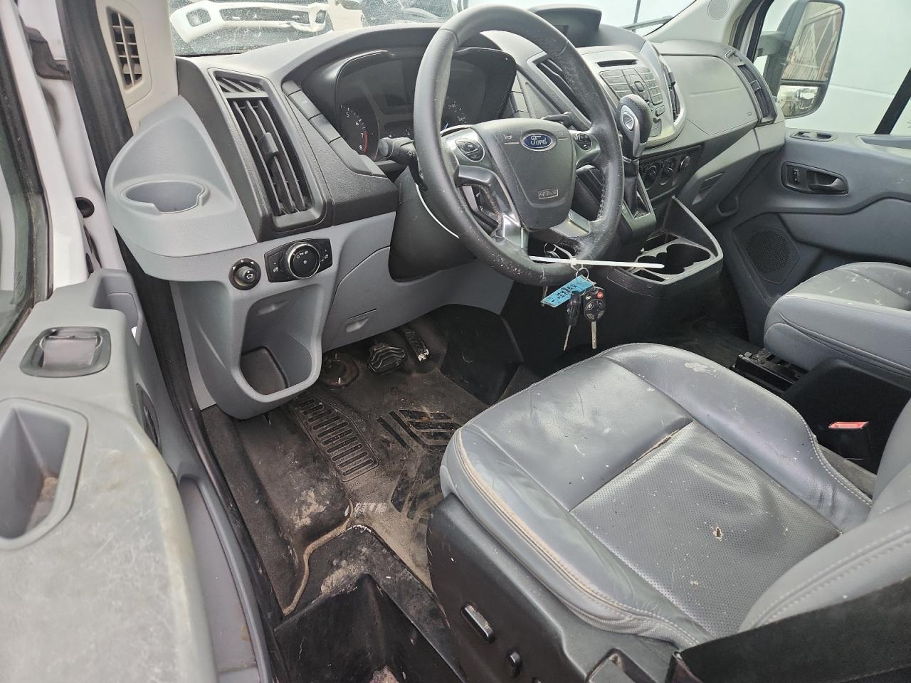 2015 Ford Transit Delivery Van VIN: 1FTYR2CMXFKA90662 Lot: 92840665