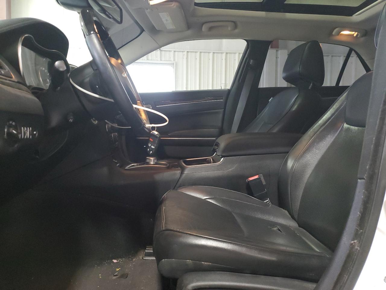 2018 Chrysler 300 Limited VIN: 2C3CCAKG9JH268728 Lot: 91855605