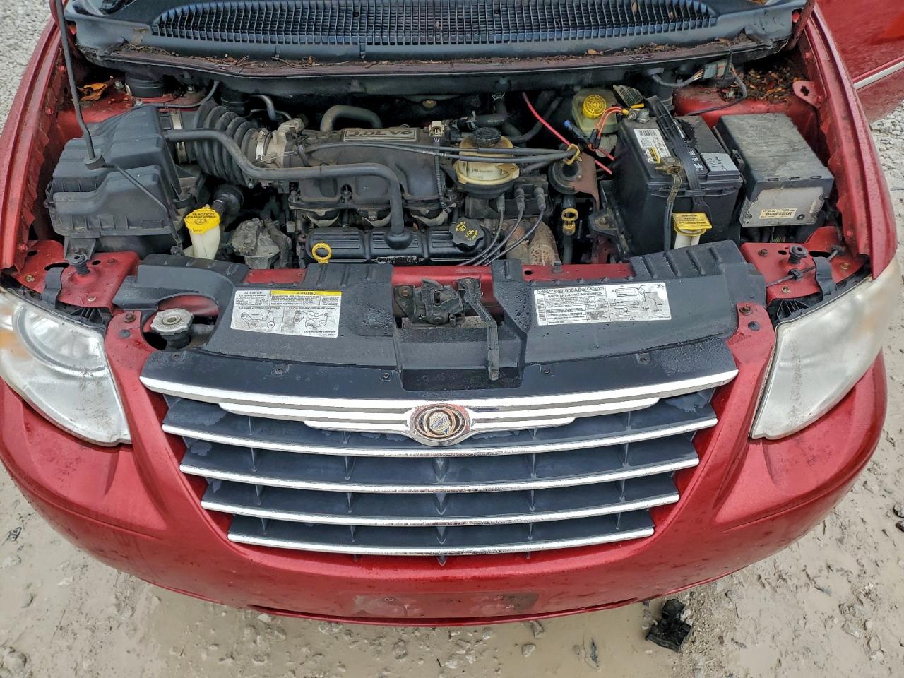 2005 Chrysler Town & Country Touring VIN: 2C4GP54L75R137316 Lot: 94653875