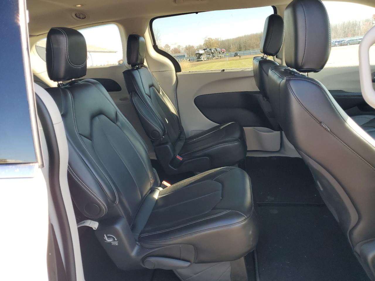 2024 Chrysler Pacifica Touring L VIN: 2C4RC1BGXRR120163 Lot: 92834305