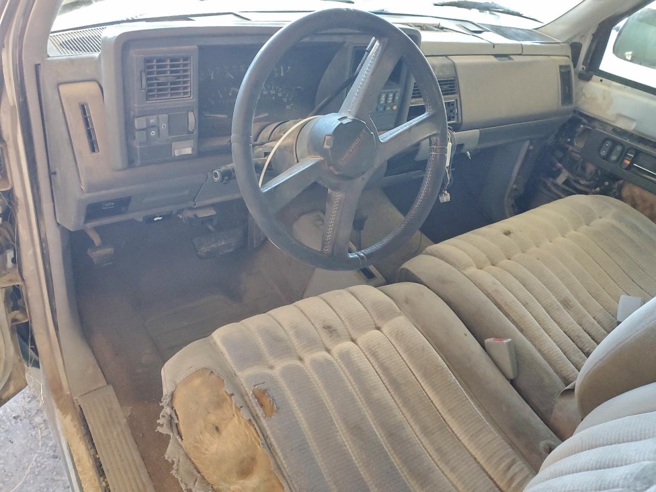 1993 Chevrolet Gmt-400 K1500 VIN: 2GCEK19K0P1238732 Lot: 93479175