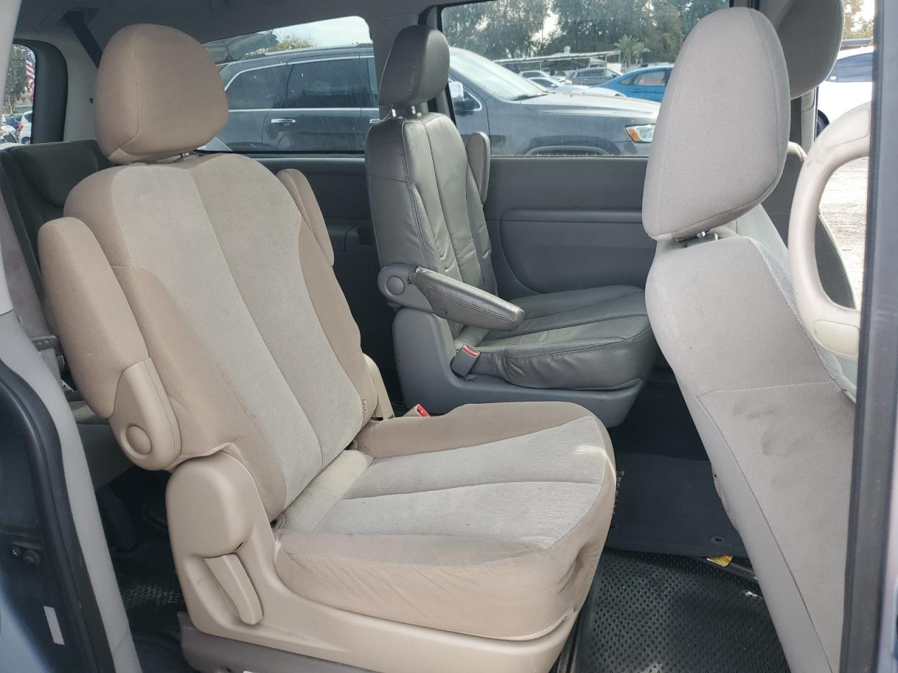 2012 Kia Sedona Lx VIN: KNDMG4C7XC6502173 Lot: 92515895