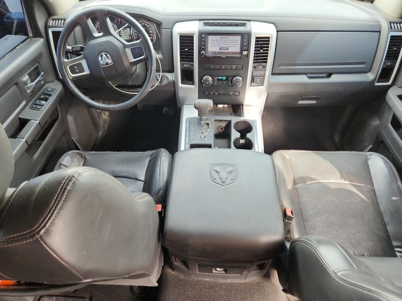 2009 Dodge Ram 1500 VIN: 1D3HB13T09S710811 Lot: 92872625