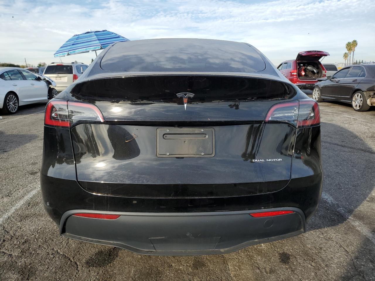 2023 Tesla Model Y VIN: 7SAYGDEE9PA102158 Lot: 92387935