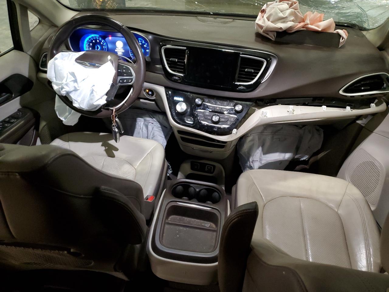 2018 Chrysler Pacifica Touring L VIN: 2C4RC1BG1JR263099 Lot: 92101195