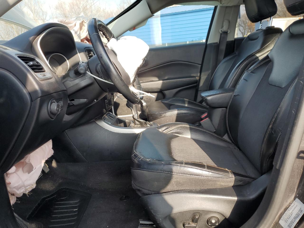 2018 Jeep Compass Latitude VIN: 3C4NJCBB3JT137411 Lot: 93036505