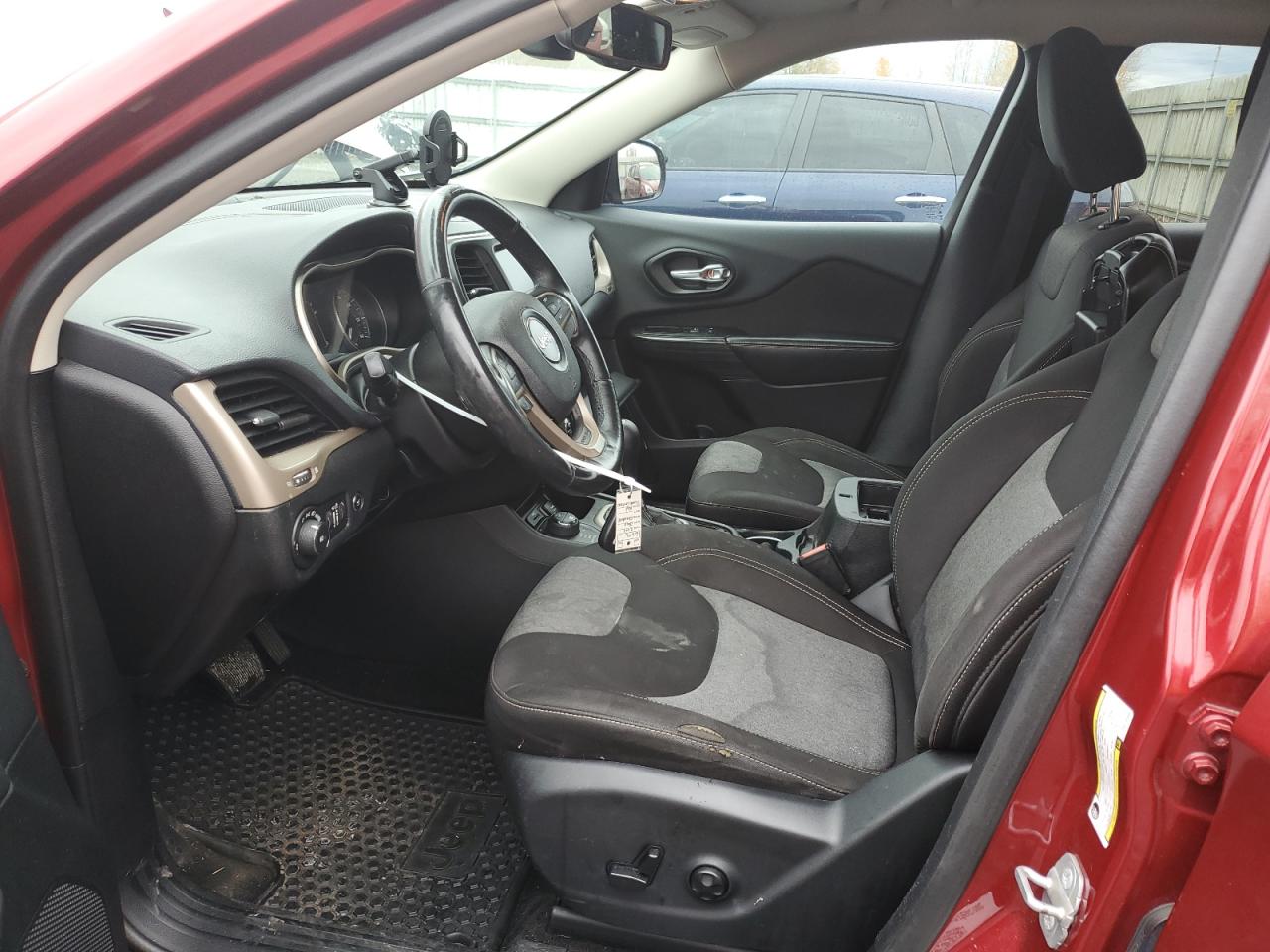 2014 Jeep Cherokee Latitude VIN: 1C4PJMCB9EW220306 Lot: 92272425