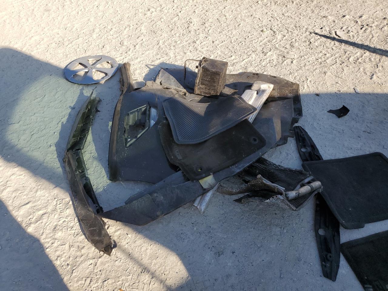 2014 Toyota Prius VIN: JTDKN3DU1E1833543 Lot: 92572675