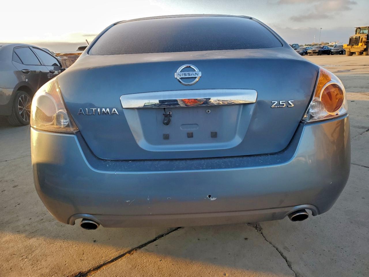 2011 Nissan Altima Base VIN: 1N4AL2AP2BN457794 Lot: 94703375