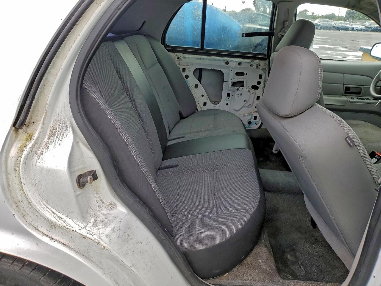 2005 Ford Crown Victoria Police Interceptor VIN: 2FAHP71W75X160000 Lot: 93773375